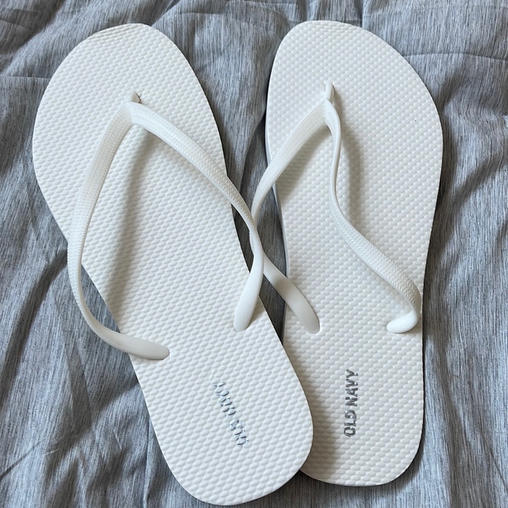 BRAND NEW White Old Navy Flip Flops